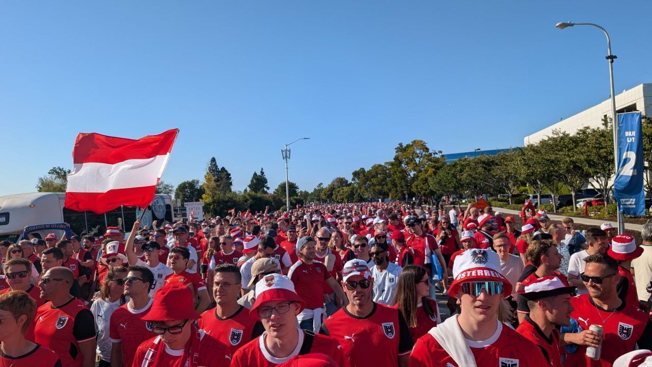 Friedliche Stimmung vor dem Spiel