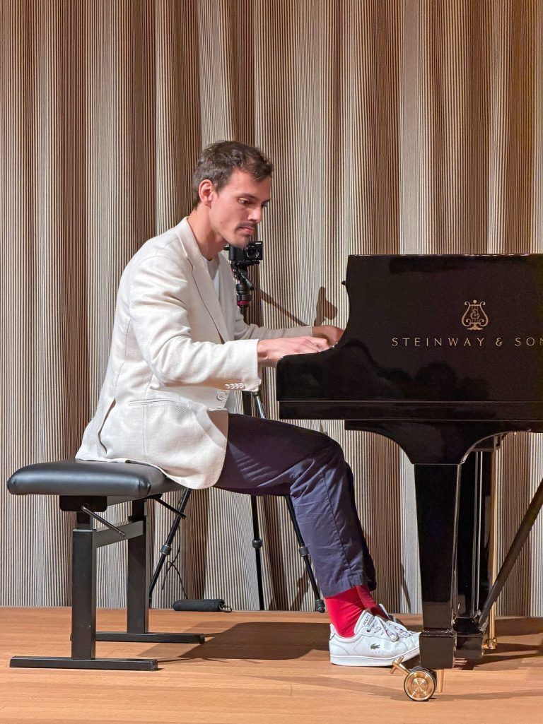 Ein großartiger, beglückender Abend mit Aaron Pilsan
