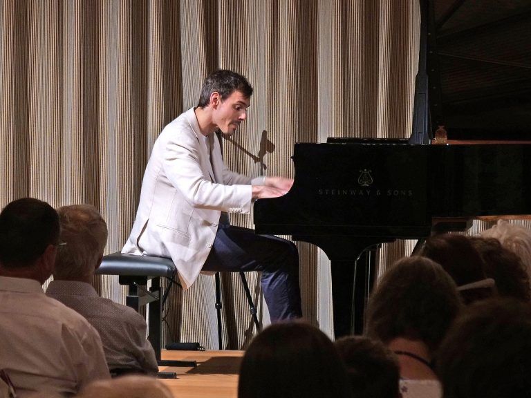 Ein großartiger, beglückender Abend mit Aaron Pilsan
