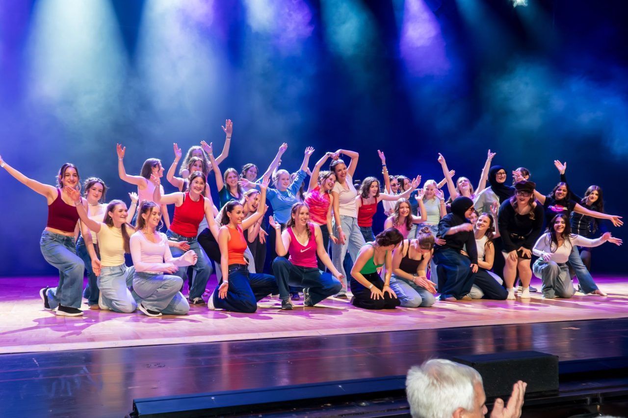 HLS Dornbirn feiert Maturapremiere
