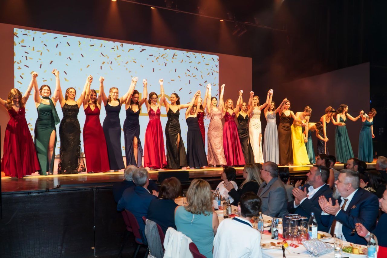 HLS Dornbirn feiert Maturapremiere