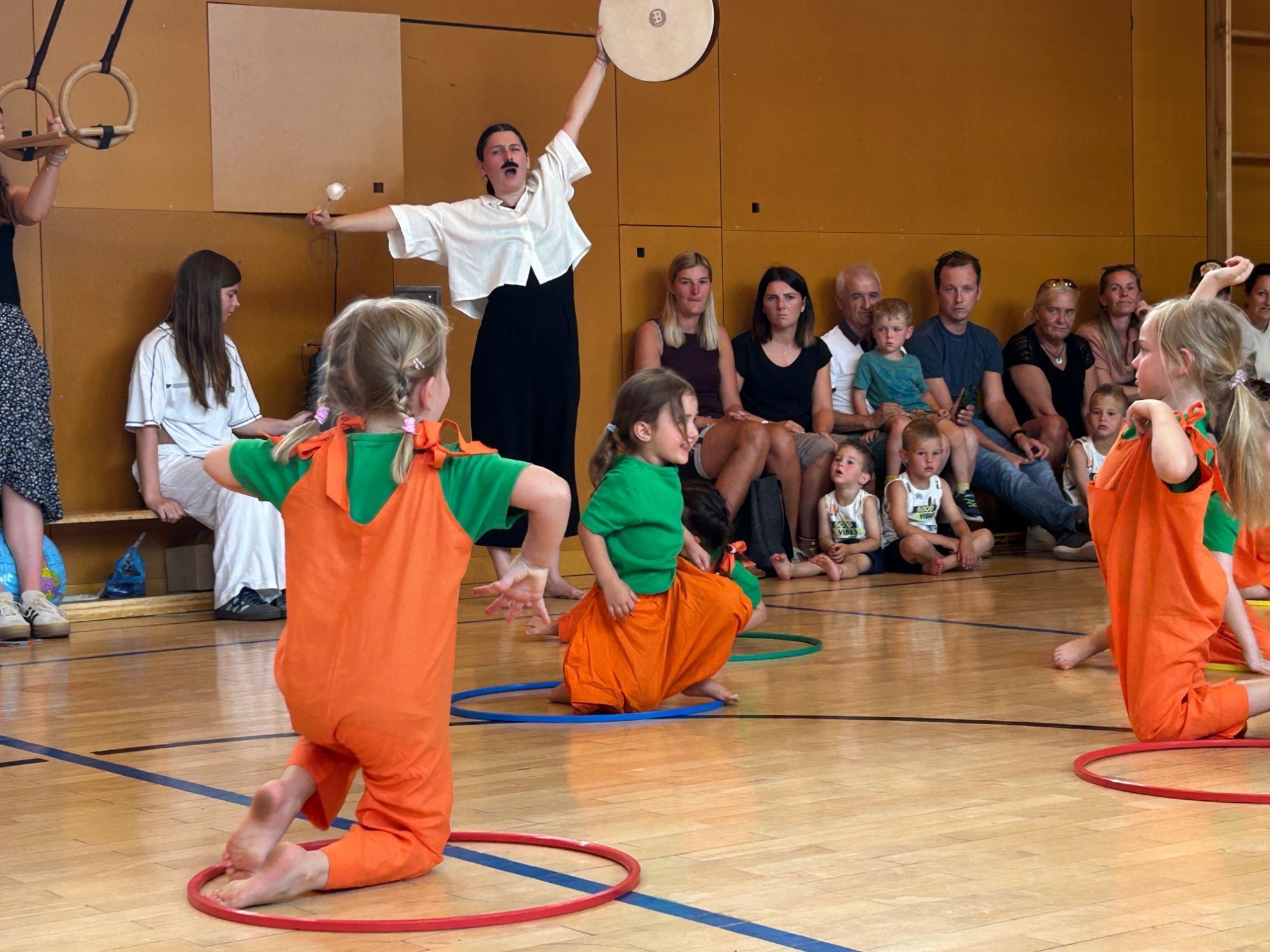 Impressionen der Tanzaufführung der Kleinsten der Musikschule Montafon (Bildergalerie)