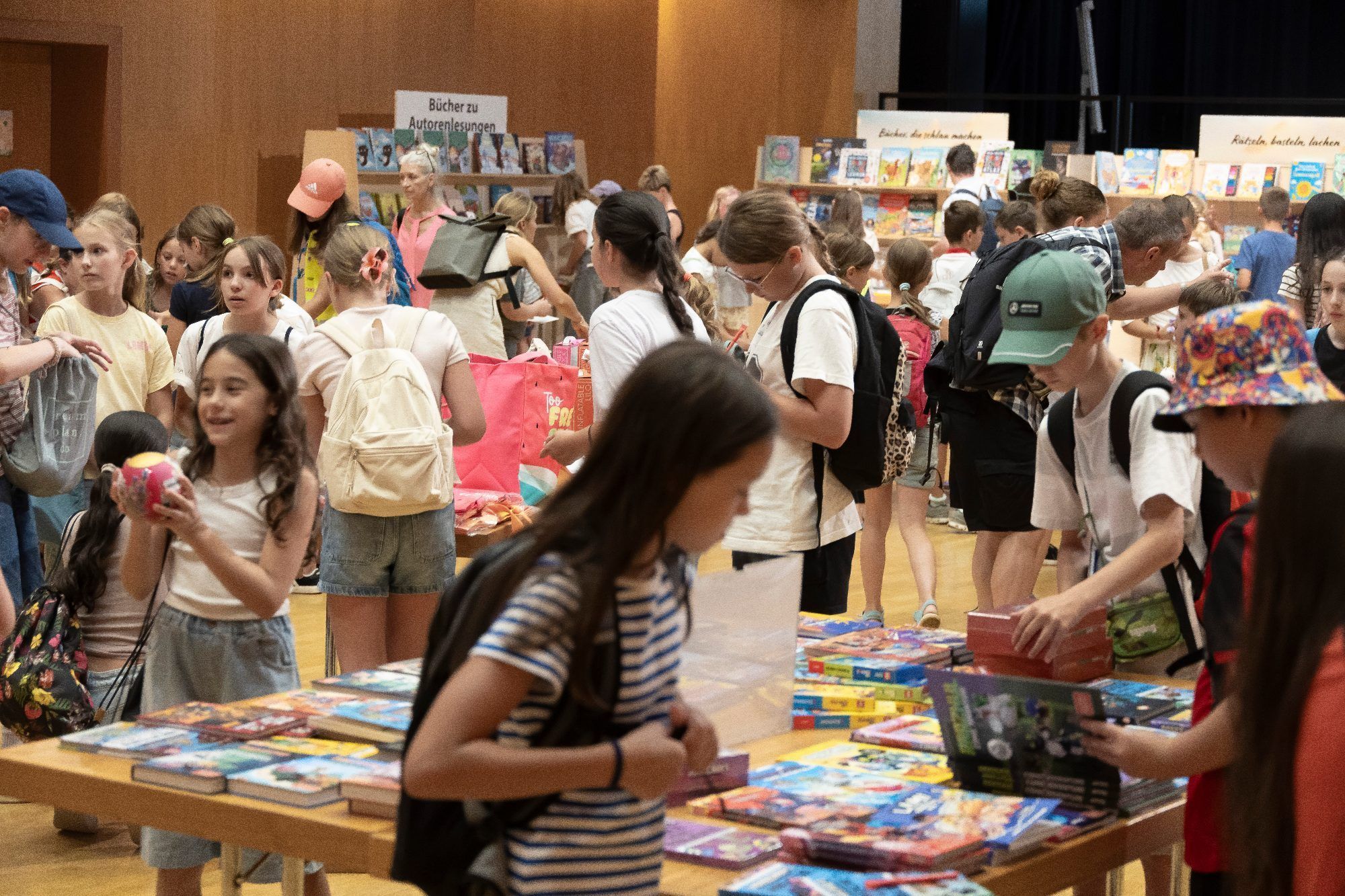 Die 15. VN-Kinder- und Jugendbuchmesse Buch am Bach war bestens besucht.