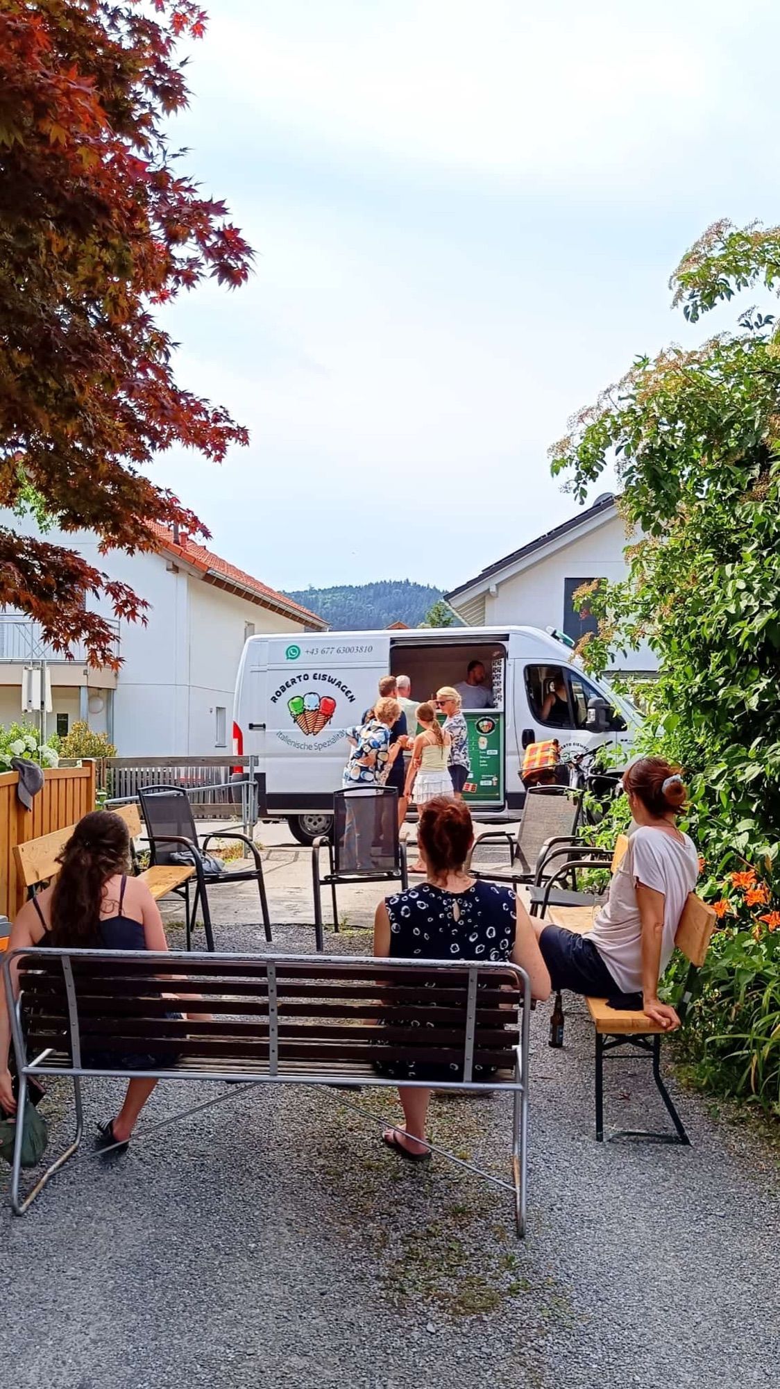 Der Eiswagen sorgte für Abkühlung.
