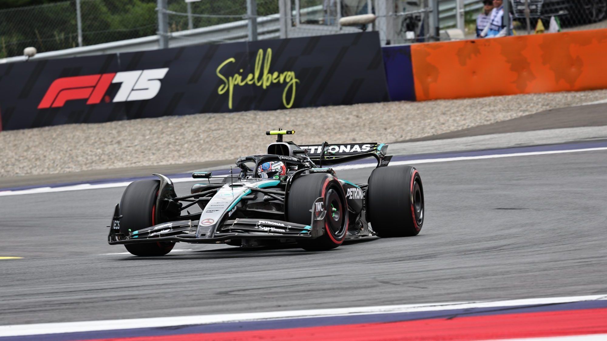 Kimi Antonelli bei seinem ersten Grand Prix für Mercedes in Spielberg 2025 ©Manfred Noger