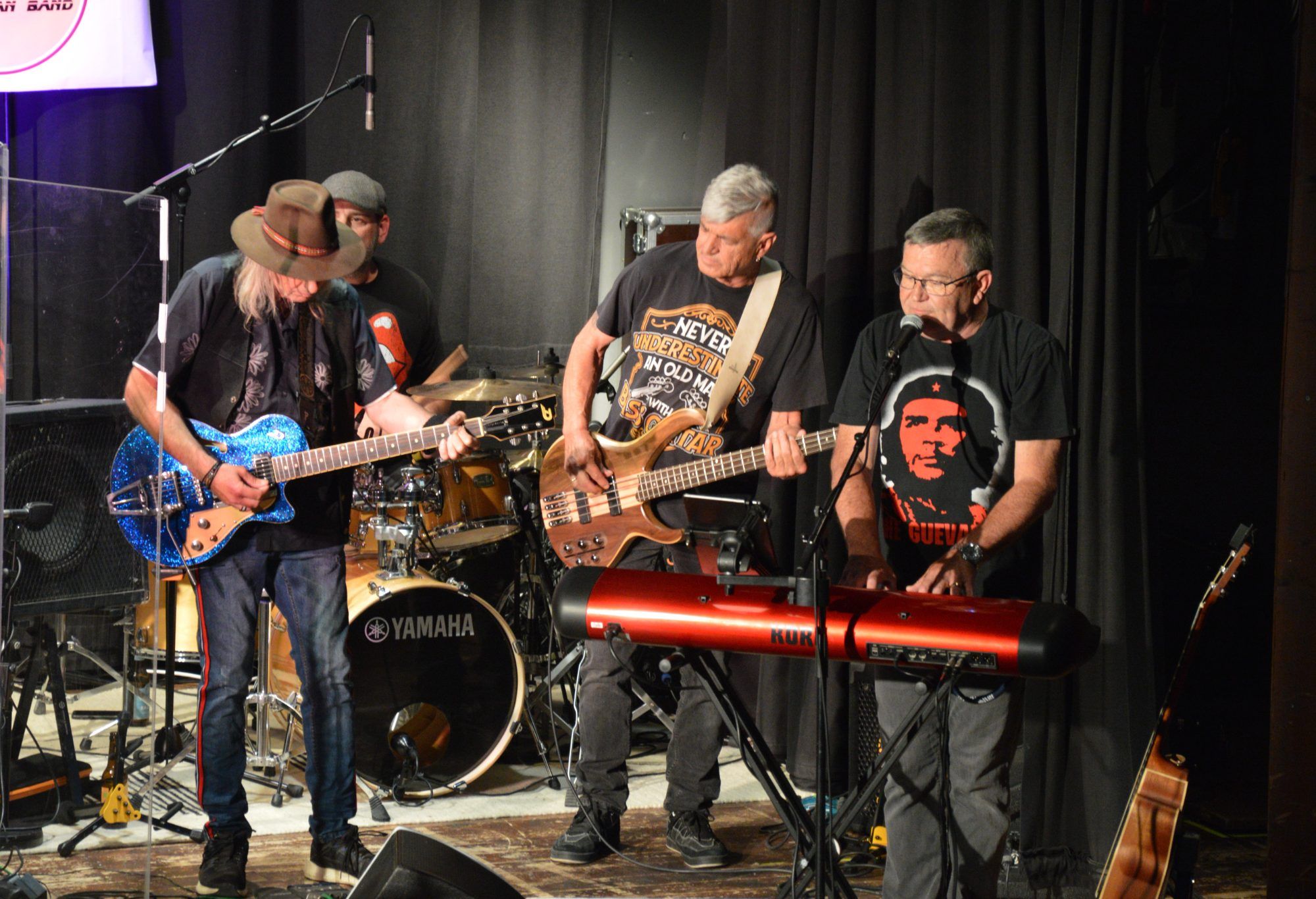 Die Band spielte auch viele Rock-Klassiker ab