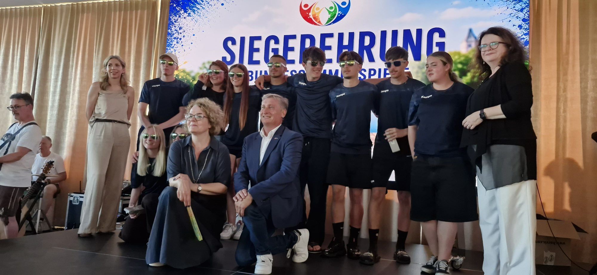 Groß gefeiert haben die Vorarlberger Berufsschüler den Triumph in Niederösterreich. 