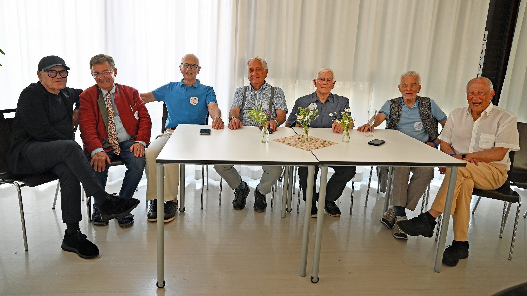 Diese fröhliche Männerrunde hat 1958 maturiert und sich beim Alumnifest wieder getroffen.
