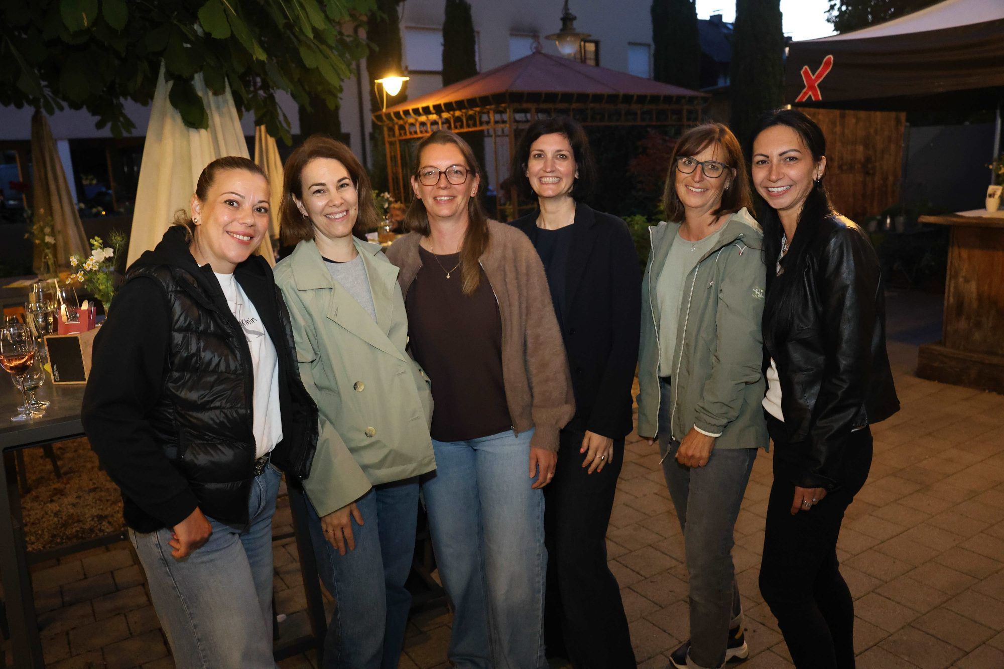 Heidi Klasnic, Kerstin Ulmer, Brigitte Gasser, Cornelia Prenn, Ingeborg Gamon und Ebru Sönmez im 