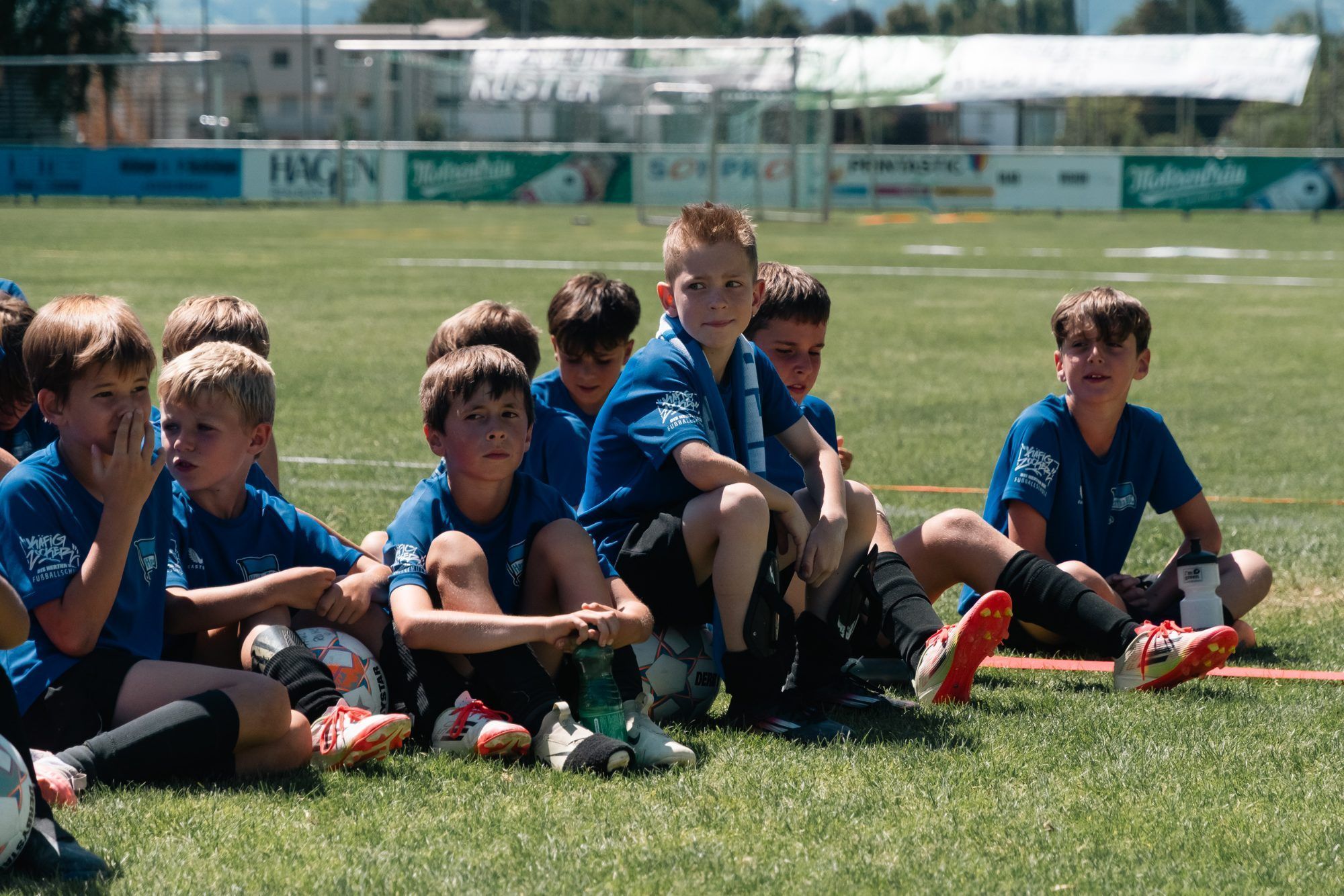 Fußballbegeisterte Mädchen und Buben werden eine abwechslungsreiche Ferienwoche erleben.
