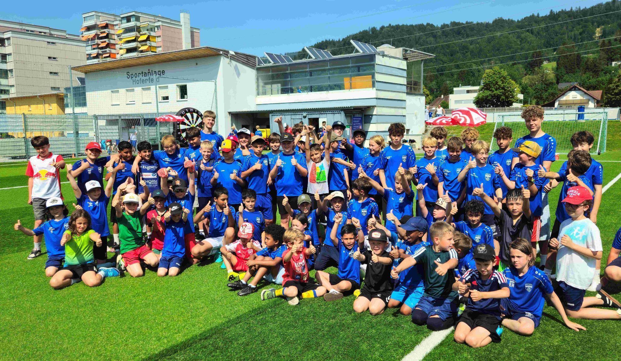 Der „Fußball-Kids-Parcours“ war der krönende Abschluss einer sportlich erfolgreichen Spielsaison 2025/26 im Rahmen der beispielhaften Jugendarbeit mit über 170 Kindern und Jugendlichen in zehn Nachwuchsmannschaften.