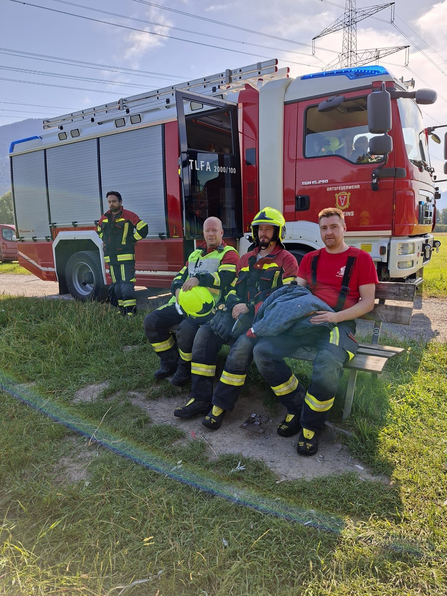 Die Feuerwehr ging mit gutem Beispiel voran und startete schon am Morgen nach einem Einsatz beim Baggersee.