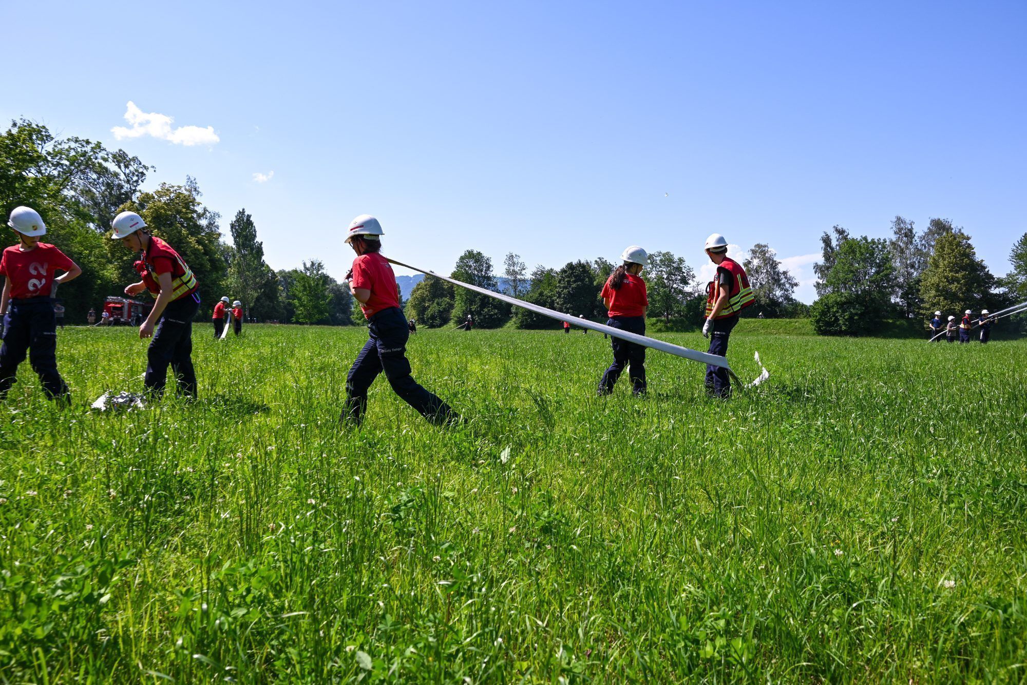 Die Feuerwehrjugend gab alles und ließ sich von der großen Hitze nicht abhalten.