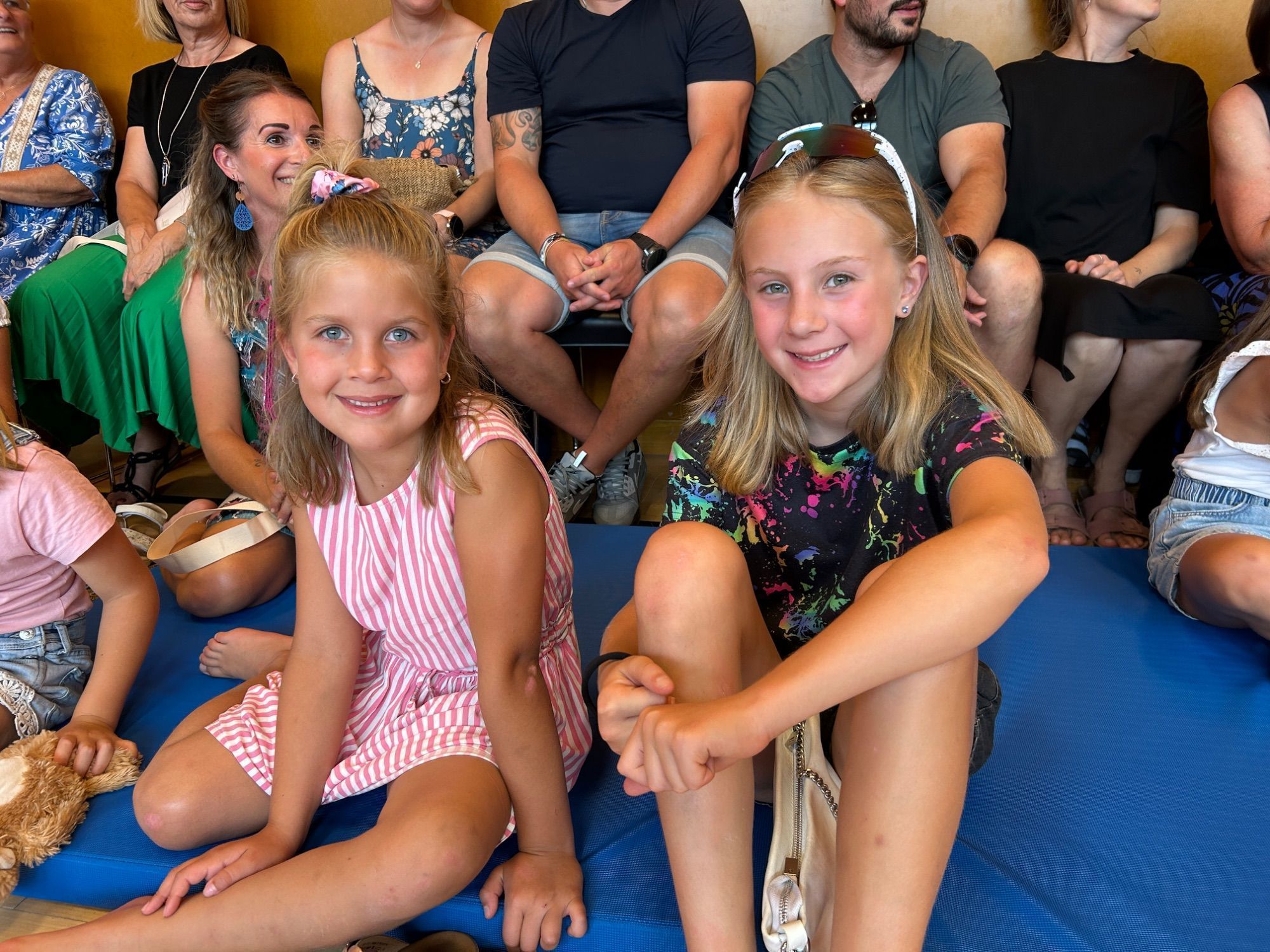 Ronja und Alina Meier waren begeisterte Zuschauer.