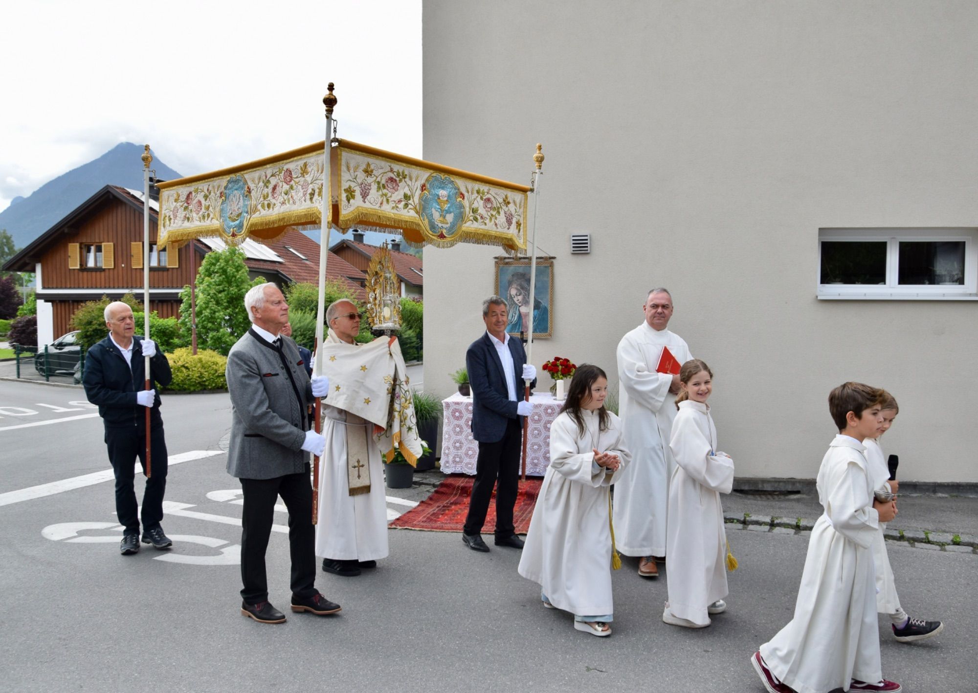 Die Prozession am Sonntag nach Fronleichnam beim dritten Altar
