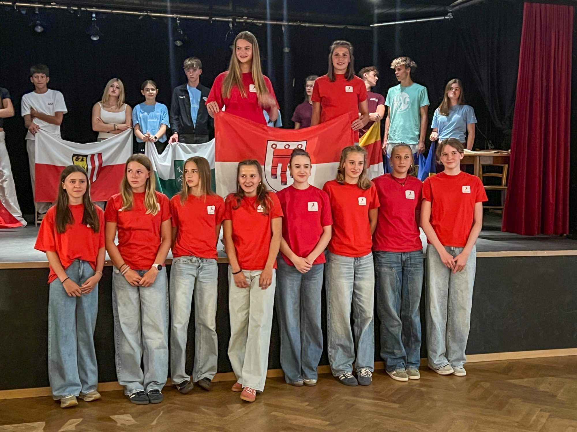 Vorarlberg holte sich mit diesen Mädchen den dritten Platz bei der Schulolympics Bundesmeisterschaft Schwimmen. (Quelle: Jutta Jank)