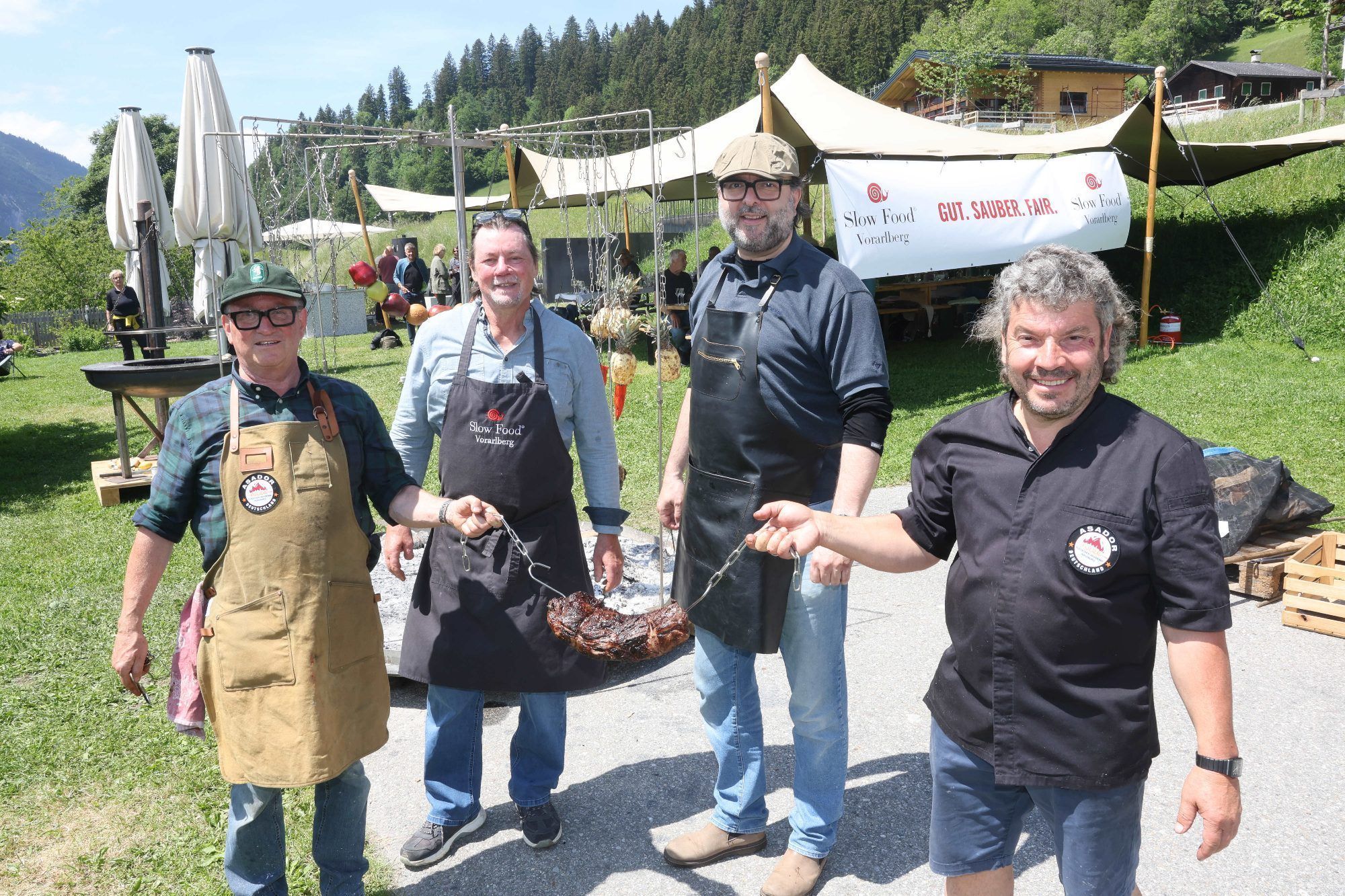 Festmahl in unvergleichlicher Grillwiese