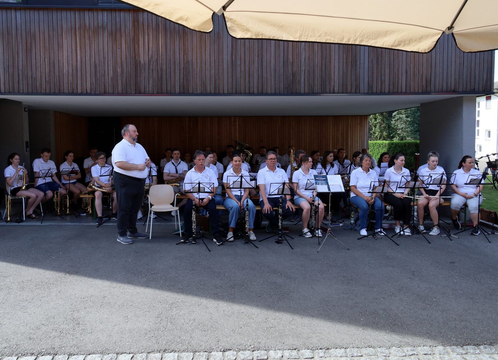 Der Musikverein Hörbranz mit einem Großaufgebot bei der Dreifaltigkeitskapelle