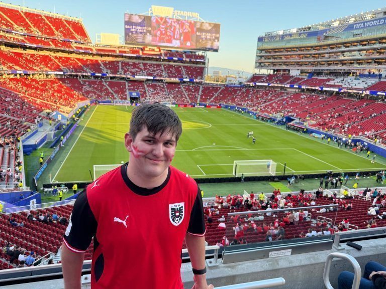 Konstantin in San Francisco, Österreich - Jordanien, WM 2026