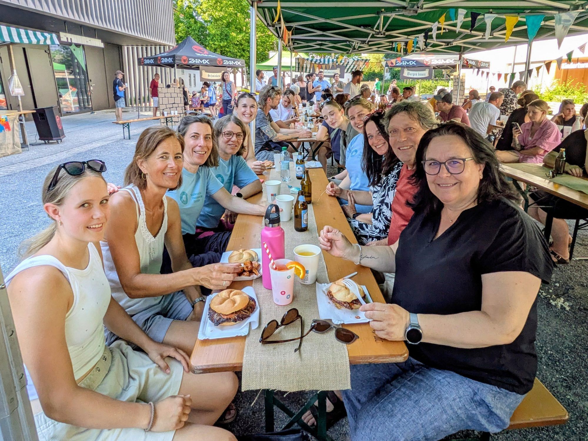 Das Organisationsteam ließ den gelungenen Festtag gemeinsam ausklingen.