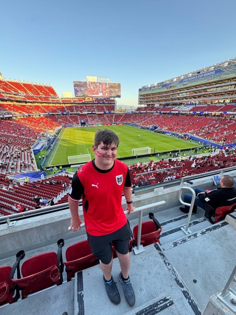 Konstantin in San Francisco, Österreich - Jordanien, WM 2026