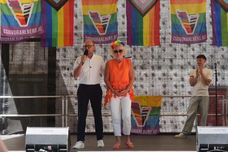 Christopher Street Day in Bildern: Bunte Parade durch Bregenz