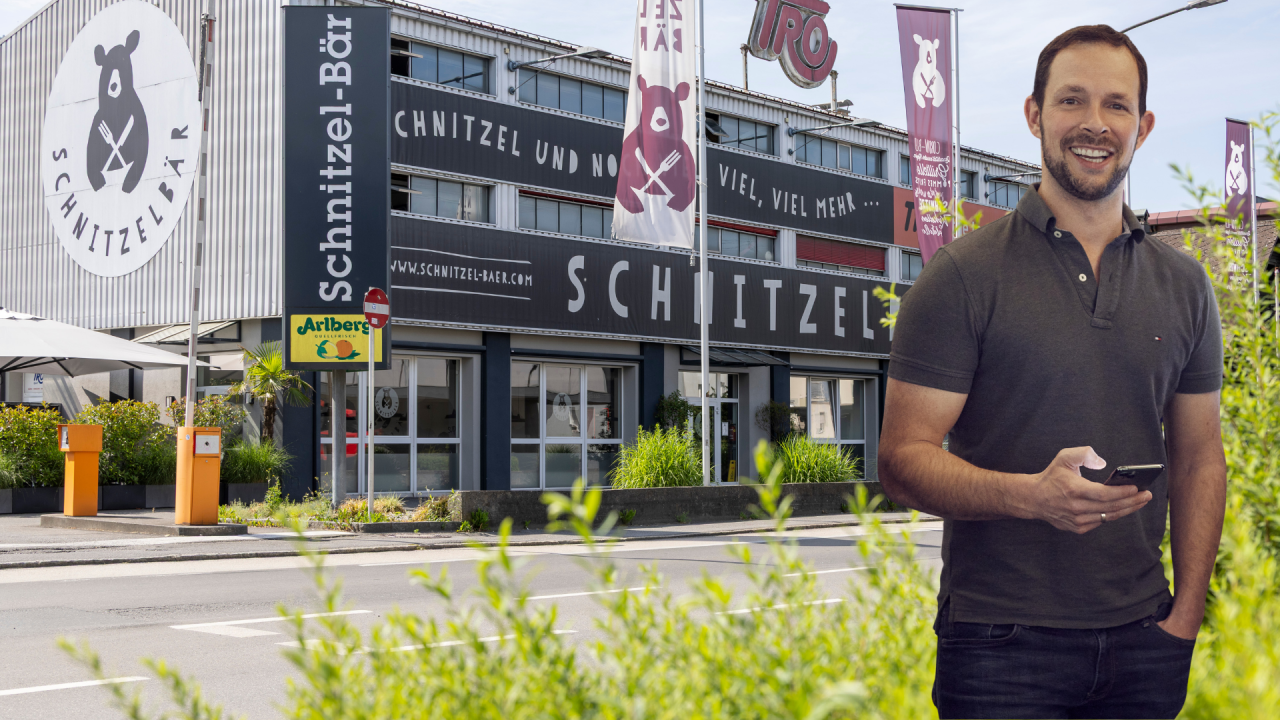 Beim Schnitzelbär bleibt kein Stein auf dem anderen