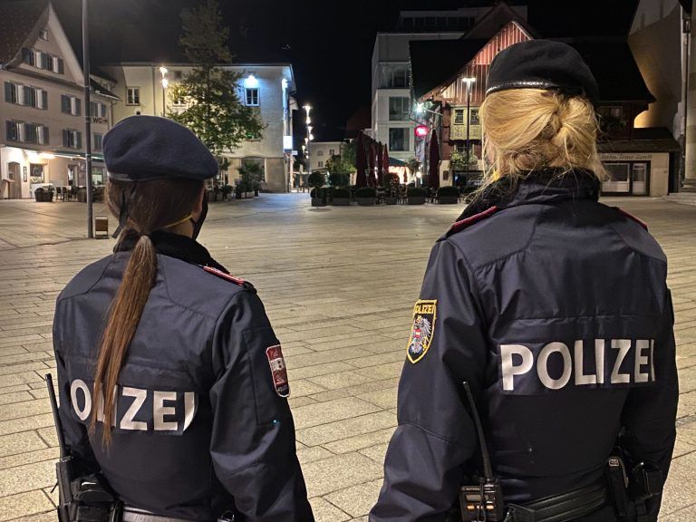 Überstunden, Journaldienste: So viel Mehrarbeit muss Vorarlbergs Polizei leisten