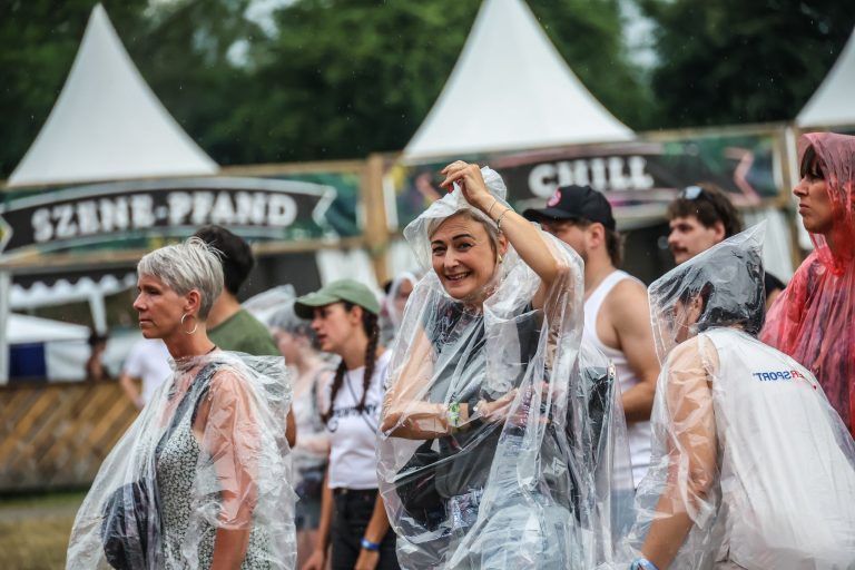 Zwischen "Bud Spencer"-Katerfrühstück und Abkühlung: Der zweite Tag beim Szene Openair