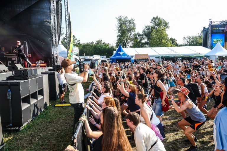 Zwischen "Bud Spencer"-Katerfrühstück und Abkühlung: Der zweite Tag beim Szene Openair