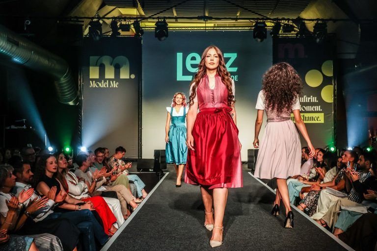 "Ich bin einfach nur sprachlos": Sinem (21) aus Koblach holt sich den "Model Me"-Titel