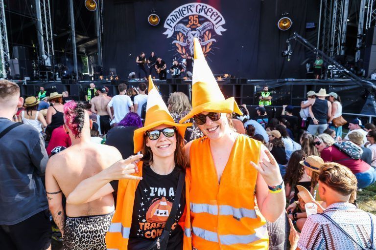 "Lieber Hitze als tagelanger Regen" – Sonne statt Schlamm zum Festivalauftakt