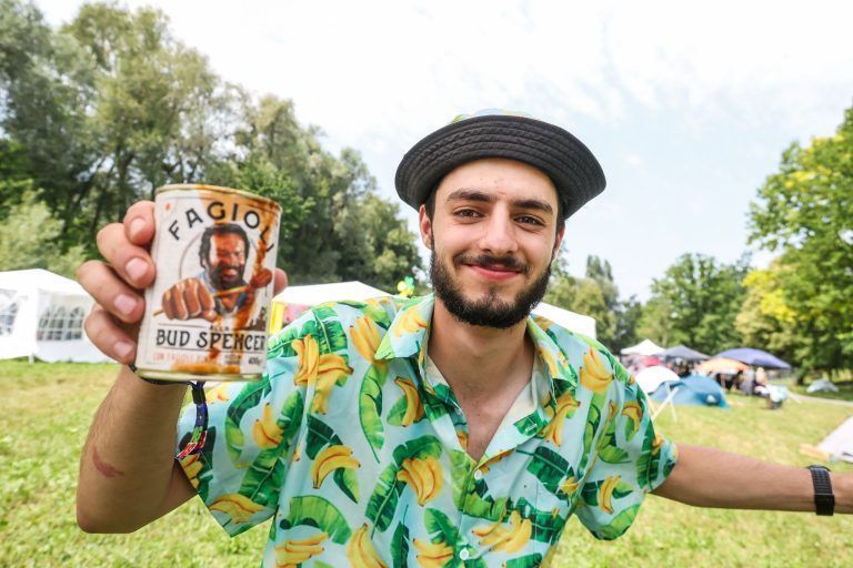 Zwischen "Bud Spencer"-Katerfrühstück und Abkühlung: Der zweite Tag beim Szene Openair