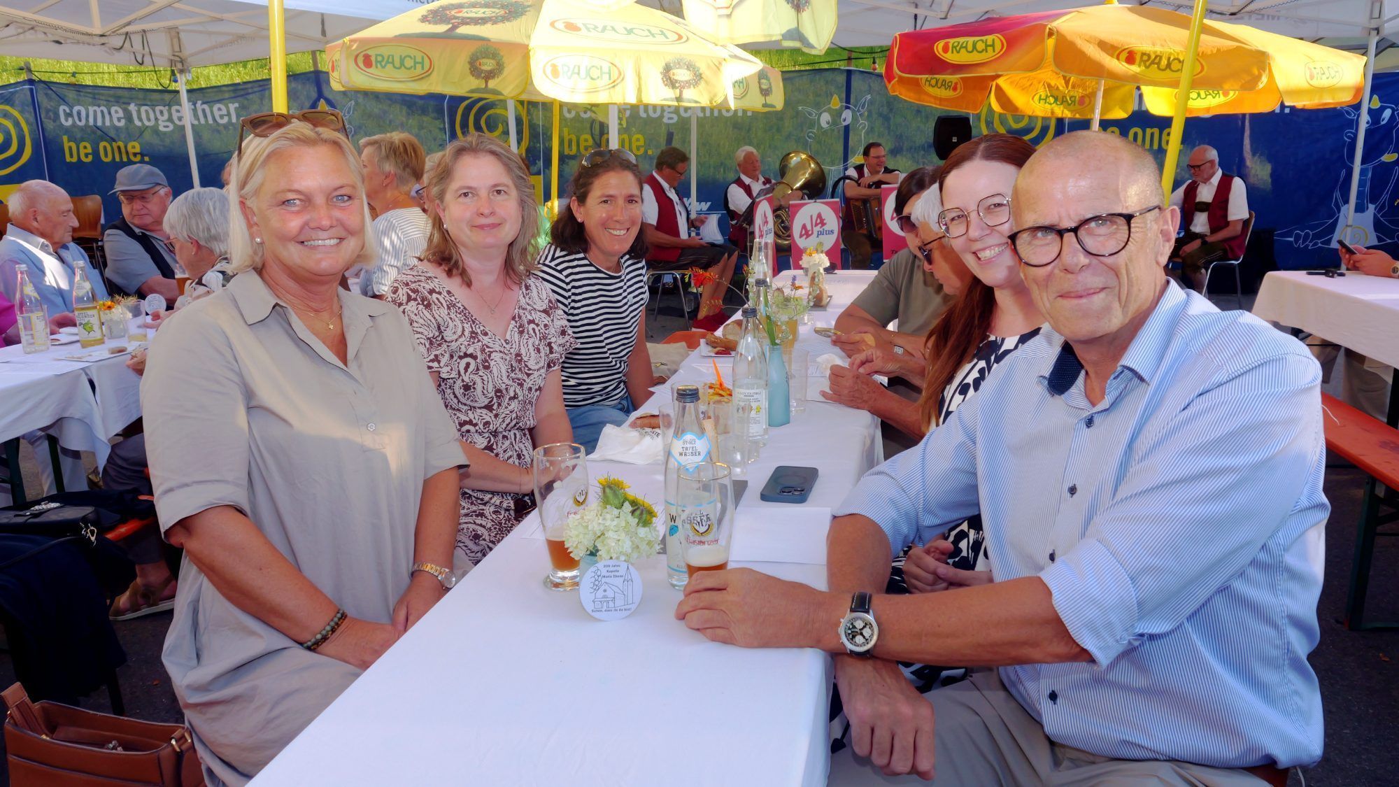 Bürgermeister Walter Gohm und Gattin Marion gehörten zu den zahlreichen Ehrengästen beim Jubiläum der Kapelle.