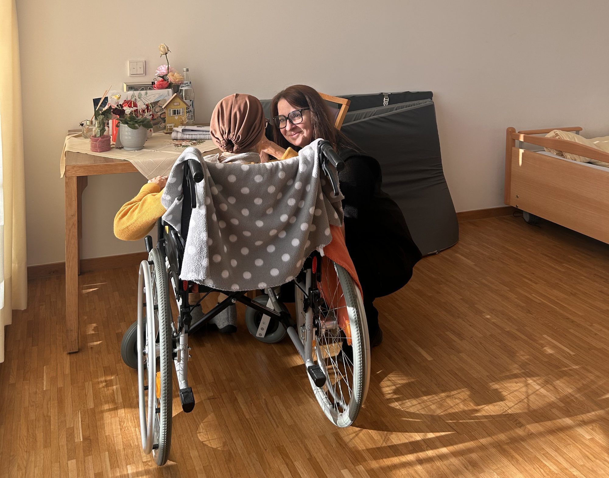 Mit offenen Ohren und viel Herz für ältere Menschen im Einsatz.