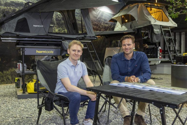Von Dachzelt bis Seilwinde: horntools ist mit Outdoor-Abenteuern auf Wachstumskurs