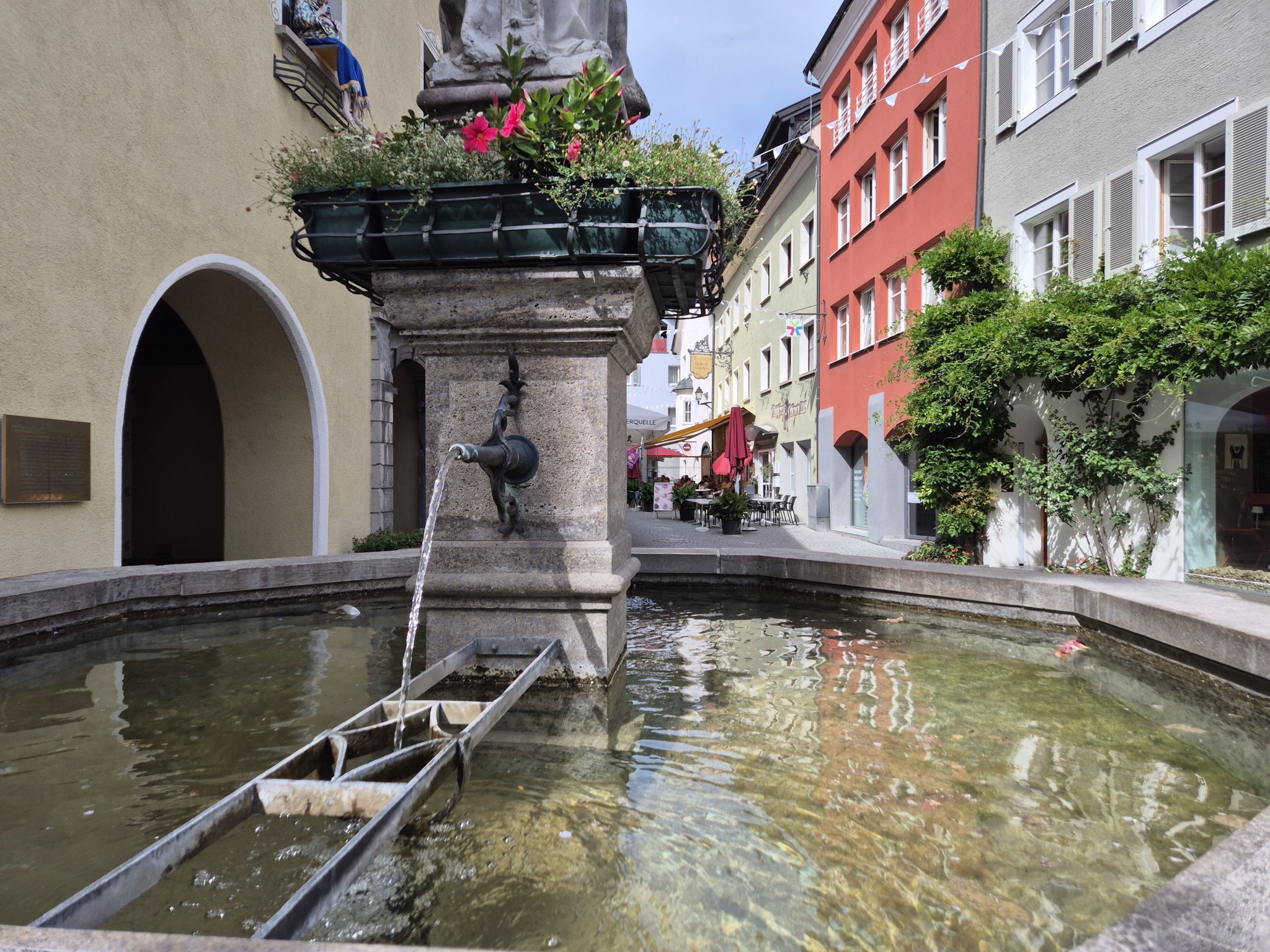 Hitze in Vorarlberg: Hier findest du Brunnen, Sprühnebel und kühle Orte
