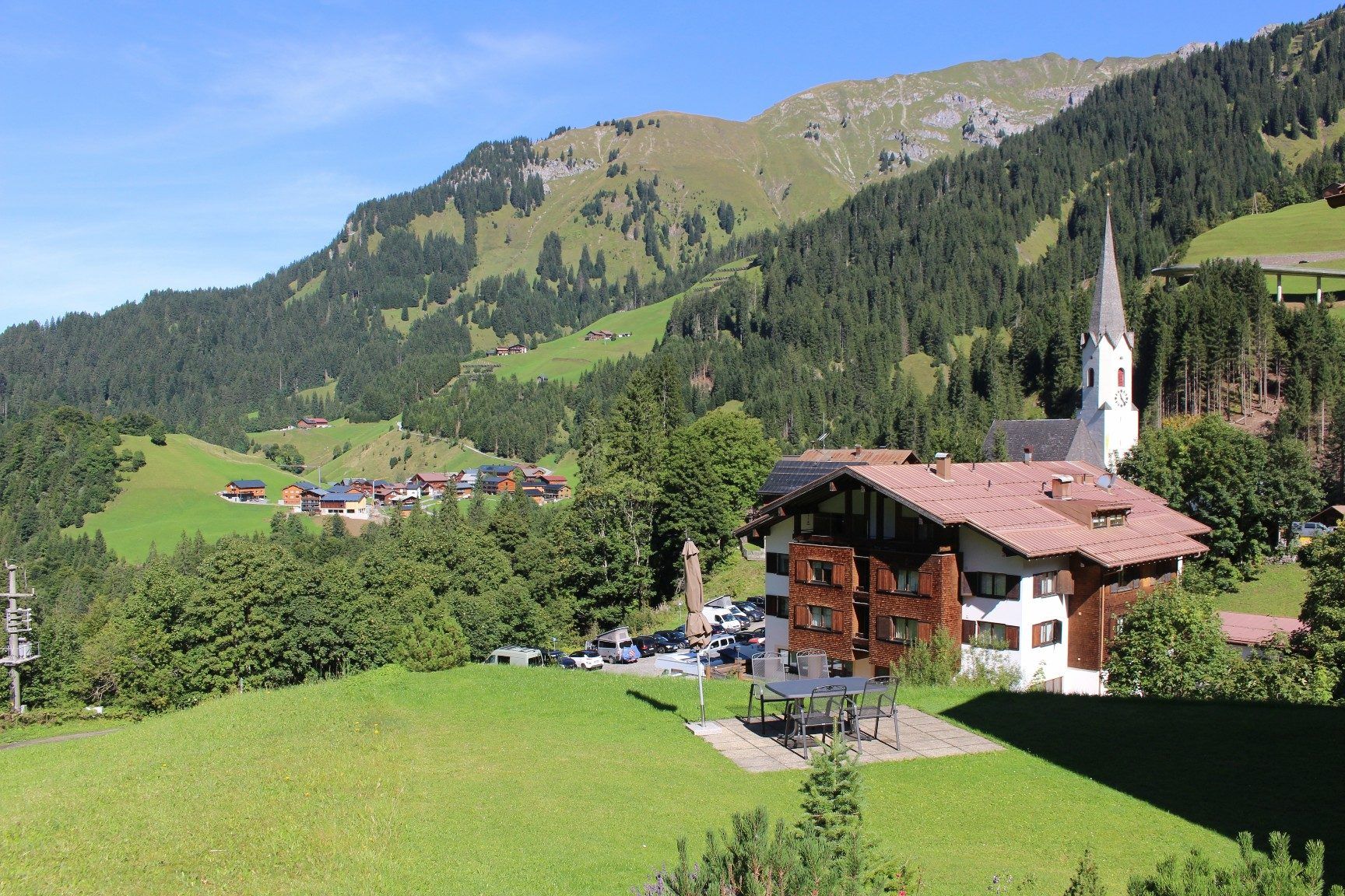 In das Großprojekt auf dem Areal des ehemaligen Hotels Mohnenfluh werden derzeit noch die Wünsche der Gemeinde Schröcken „eingearbeitet“.