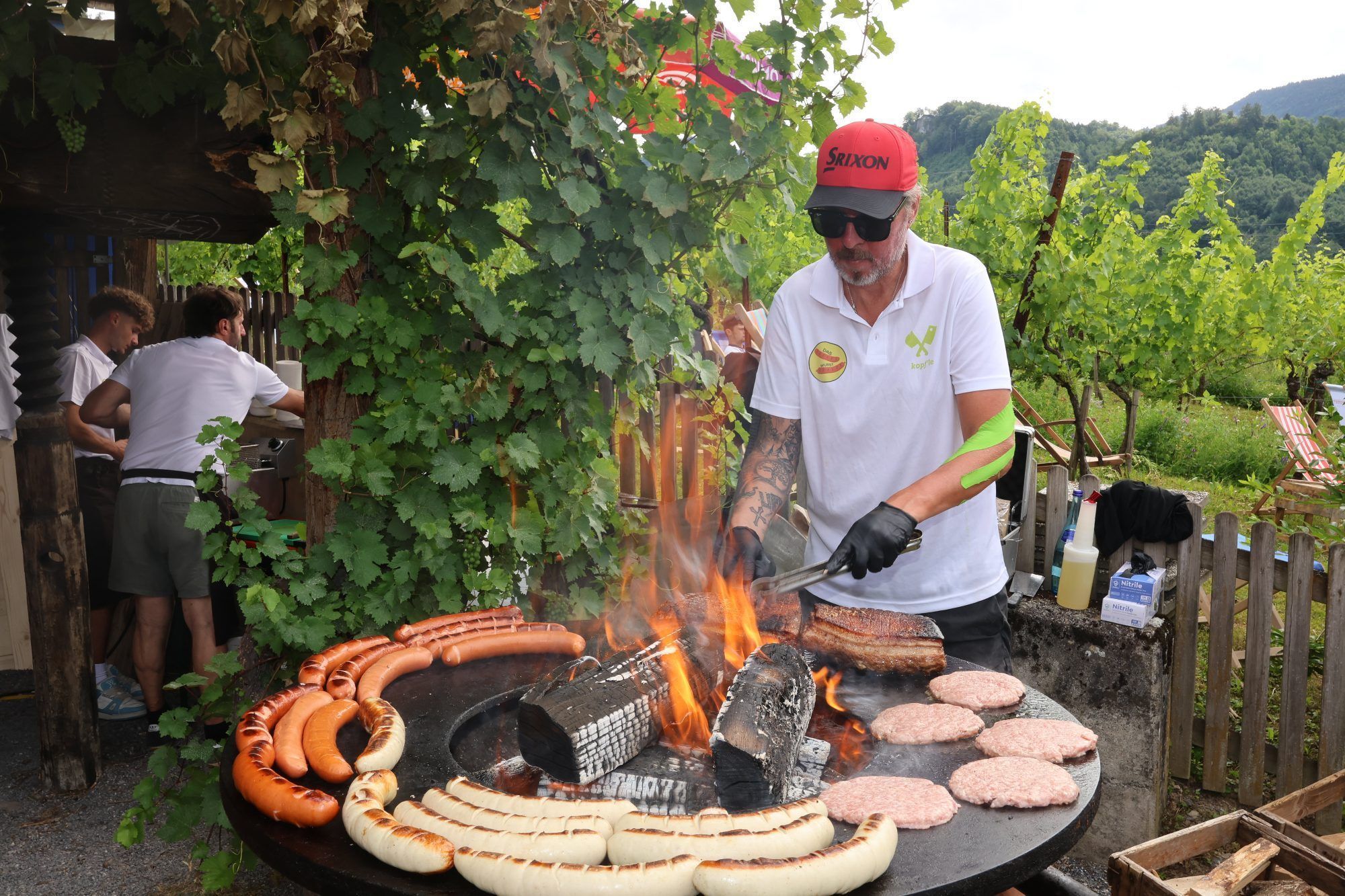 Blühstreifen und Fest in "Pfarrers Bühel"