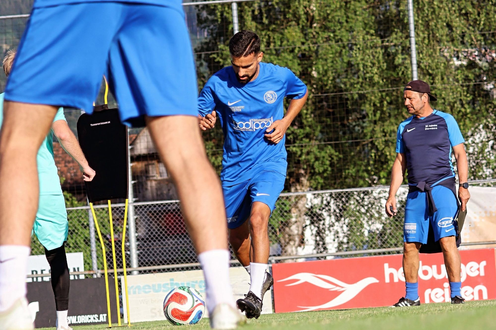 Trainerteam und Mannschaft arbeiten bereits intensiv an den Grundlagen für die neue Saison.