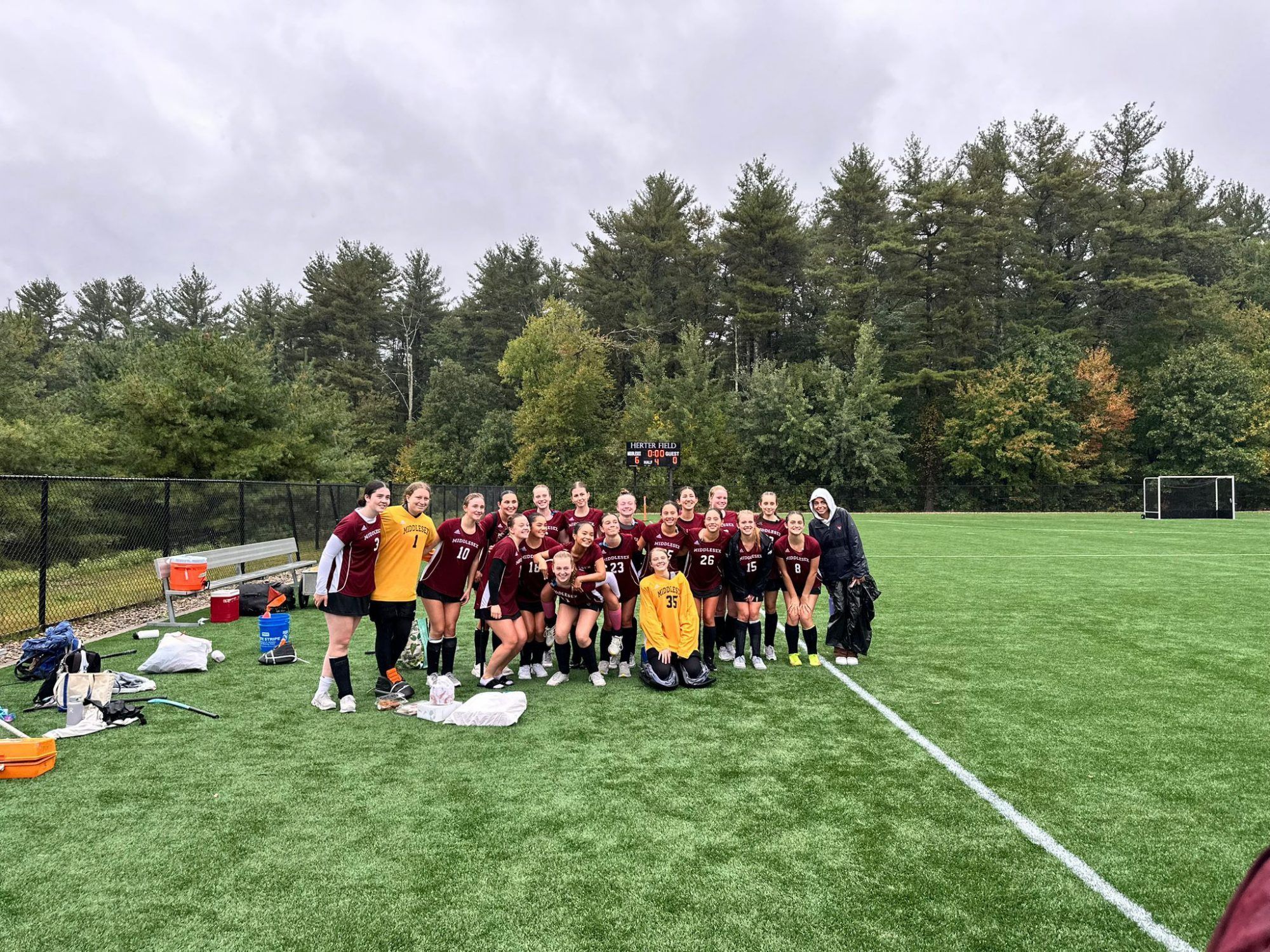 An der Middlesex School probierte Marie Diem auch neue Sportarten wie Hockey aus.