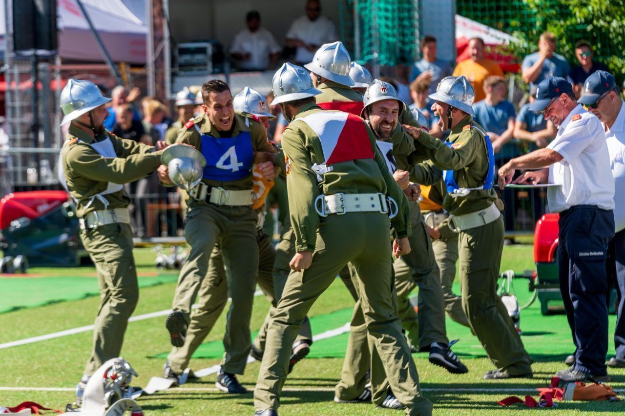 Ein heißer Kampf: Alarmstufe Gold für Düns