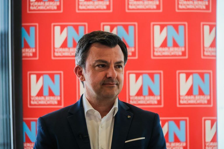 Harder Bürgermeister verpasst "Tyson" einen Maulkorb