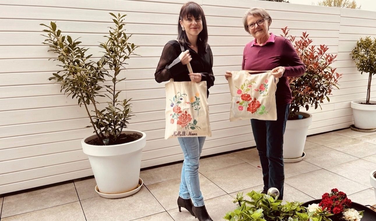 Ramona Madlener und Johanna Mayer engagieren sich gerne bei KiB.