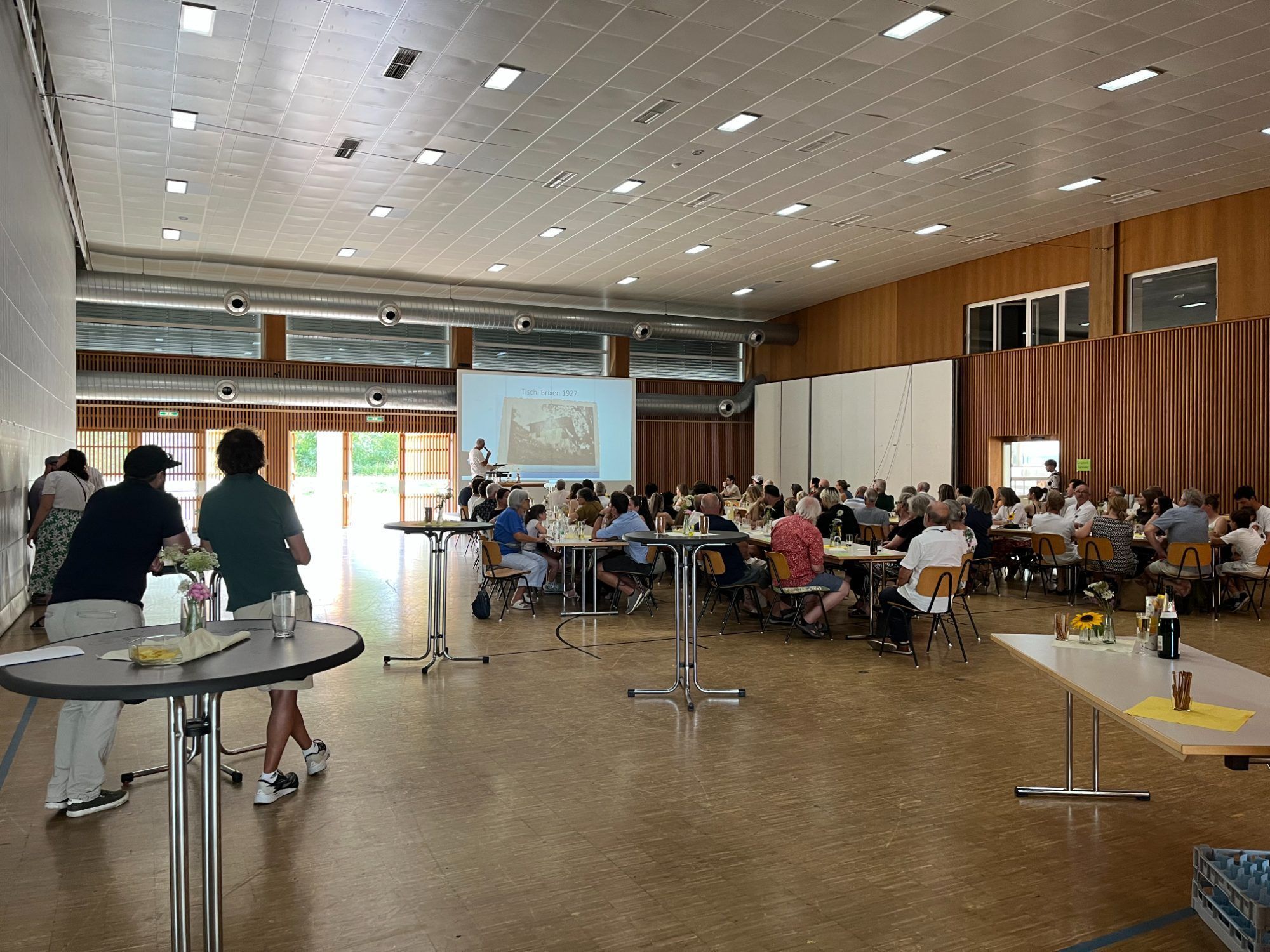 140 Familienmitglieder waren gekommen.