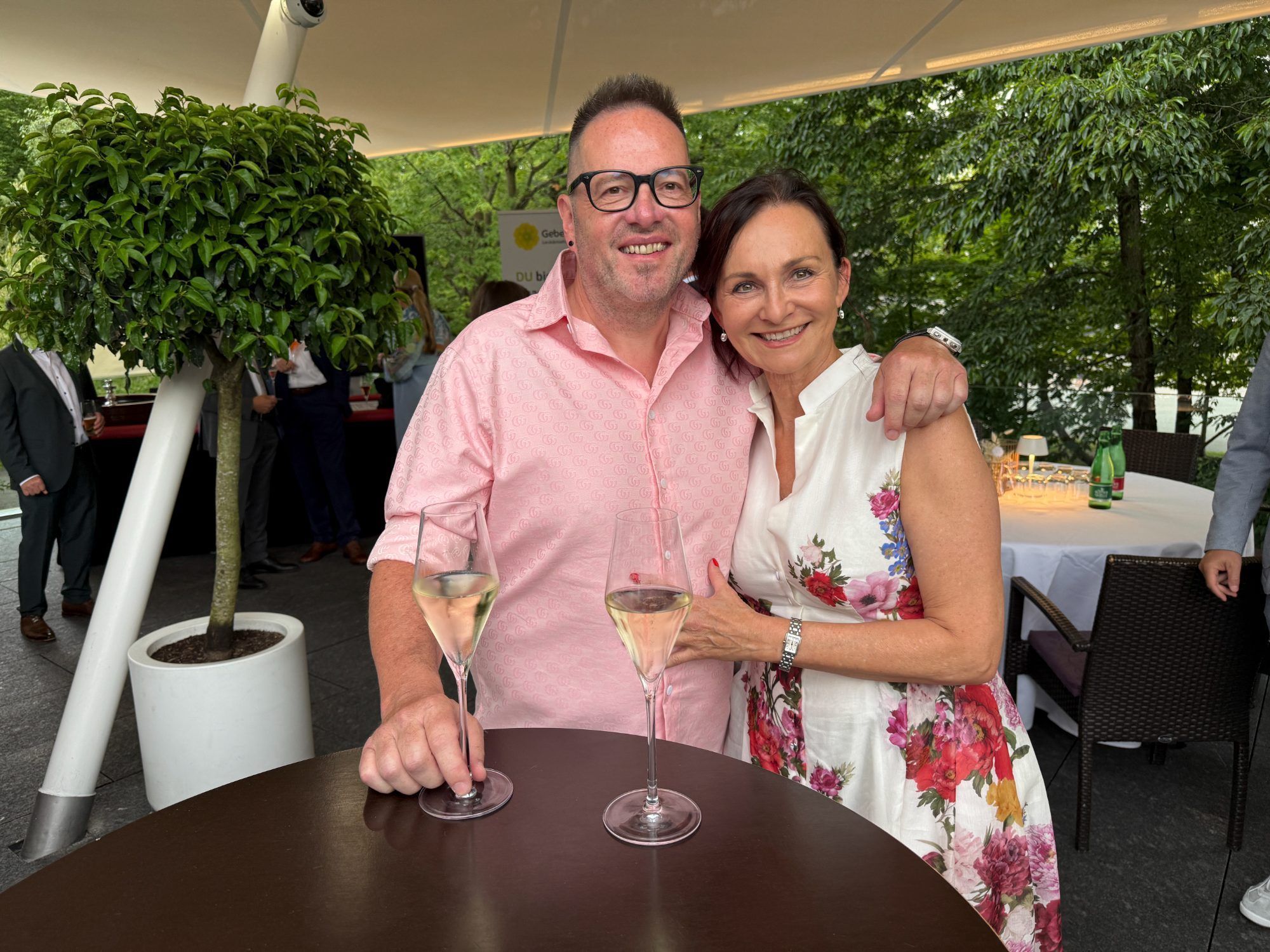Andreas und Sigrun Mager-Brändle auf der Falstaff-Sommerterrasse  