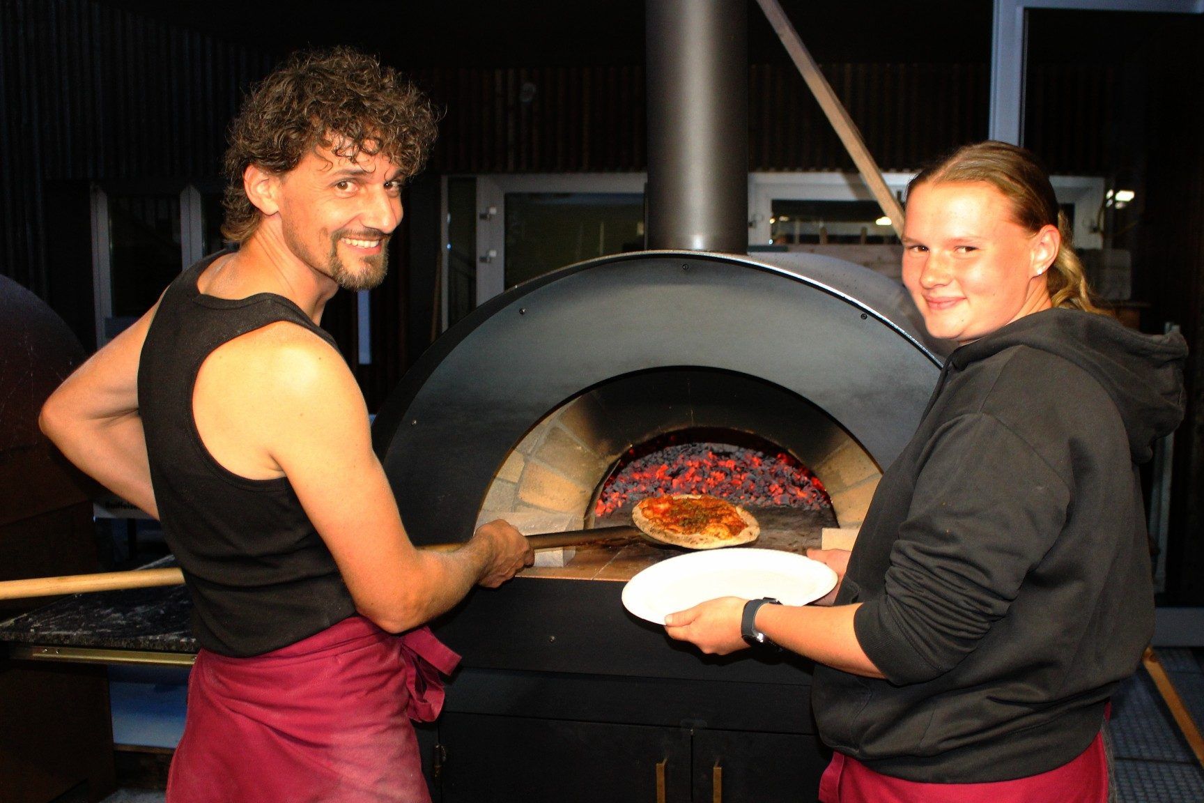 Der Gästeansturm übertraf alle Erwartungen – auch jene der Gastronomie, denn schon bei Halbzeit des Abends wurde Schlag neun Uhr die letzte Pizza gebacken.