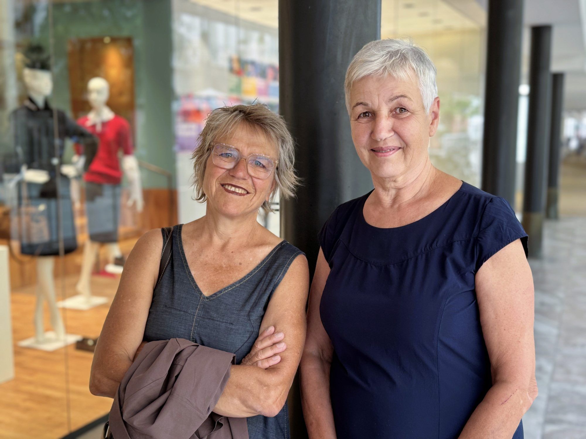 Sylvia Lutz und Ilse Schwarz.