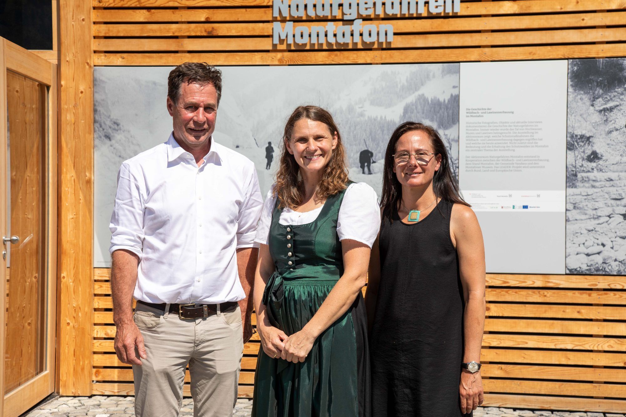 Peter Vögel und Karin Vögel von der Waldschule Bodensee feierten gemeinsam mit der Montafoner Waldschul-Leiterin Sylvia Ackerl (m.) das Jubiläum.