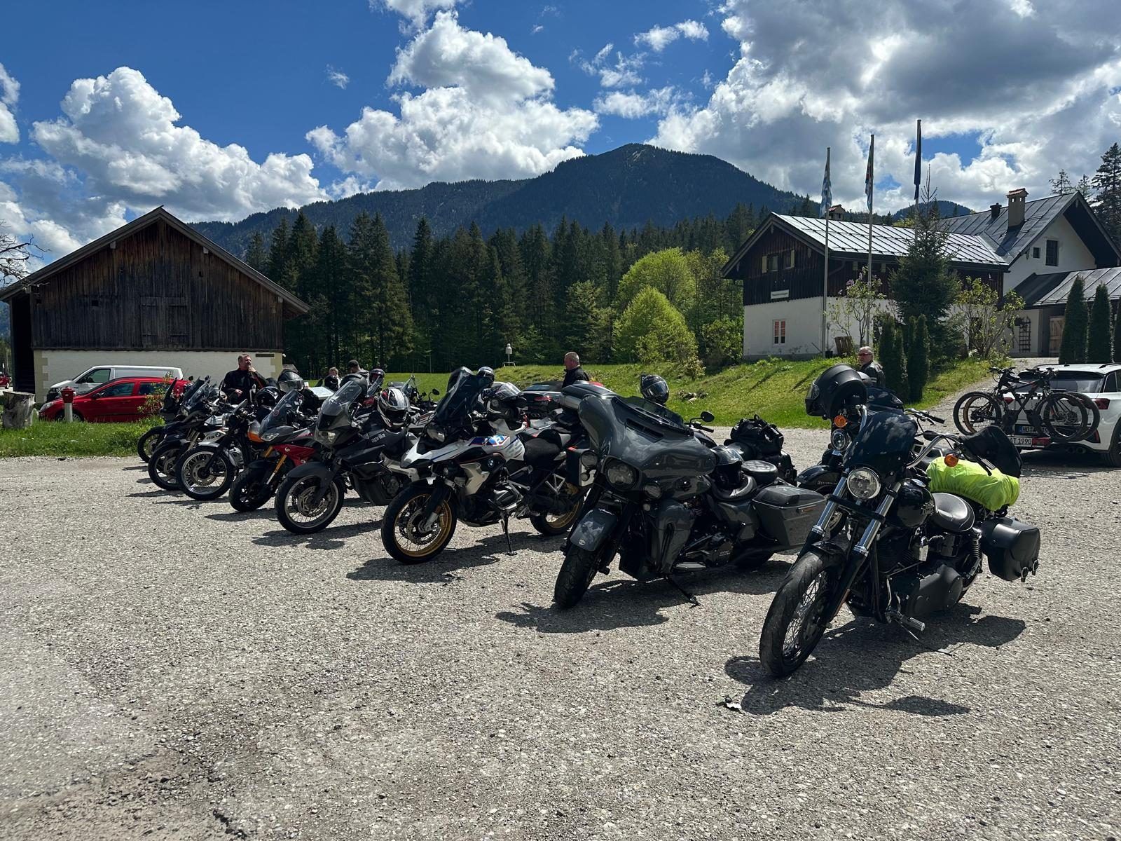 Noch sind die Motorräder unterwegs